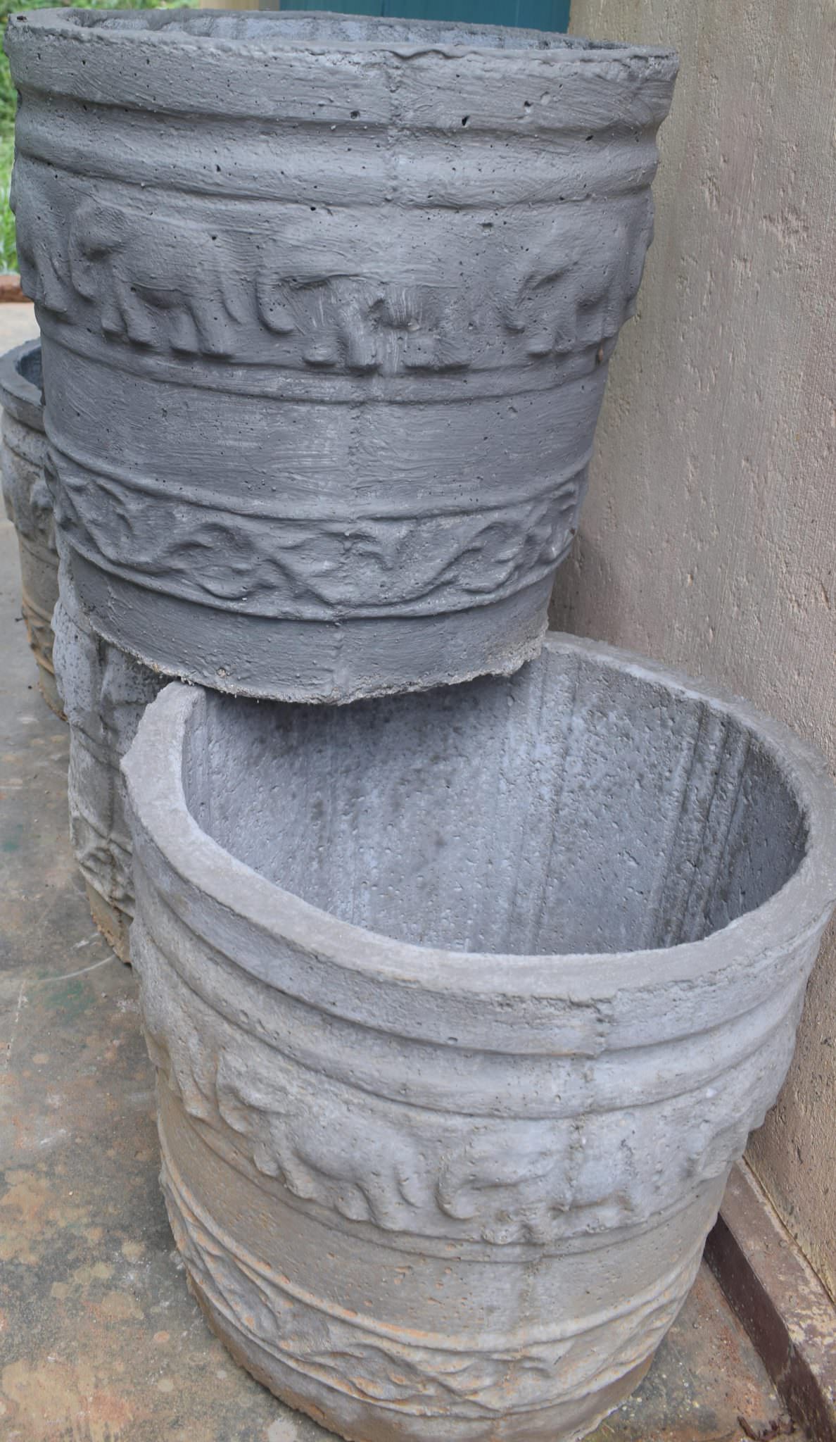 Srimali  flower  pot