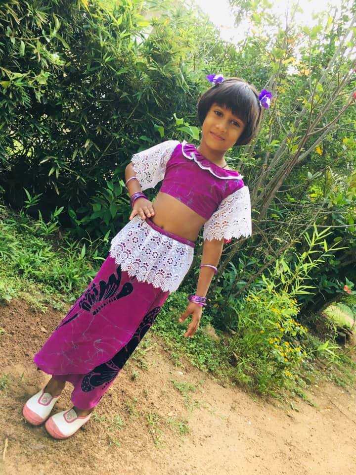 H.D.B බතික්