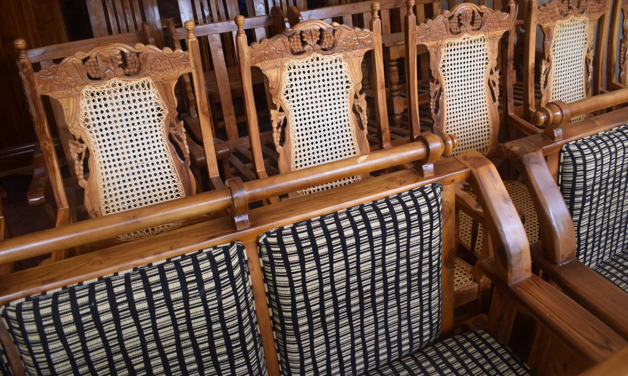 Pasindu furniture