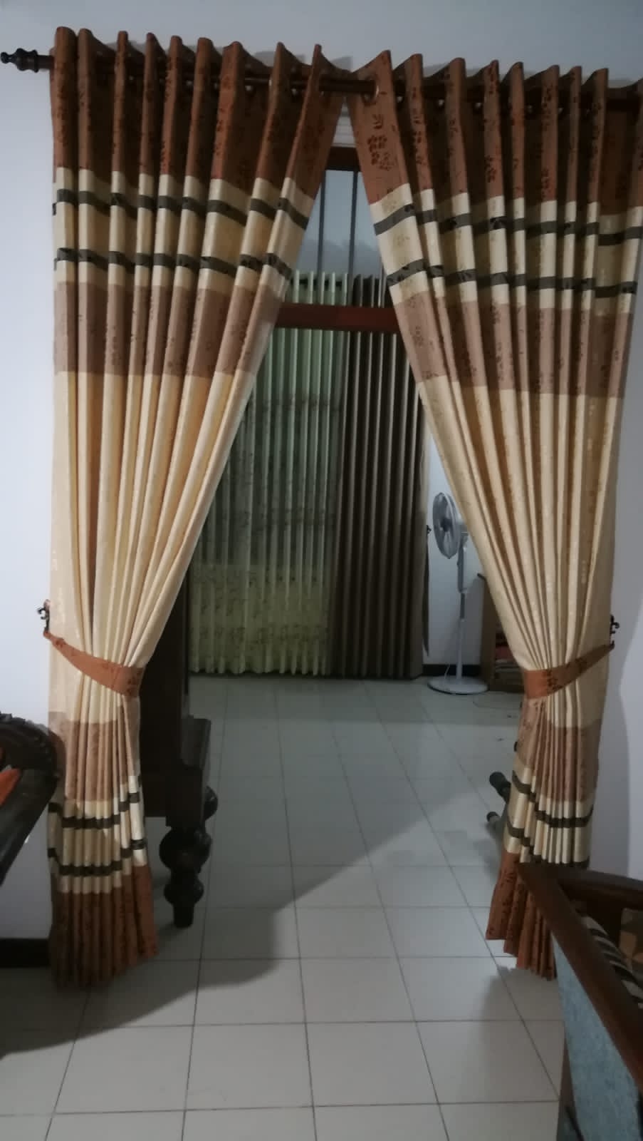 එල්.ජි.වීරතුංග ( කර් ටන්)