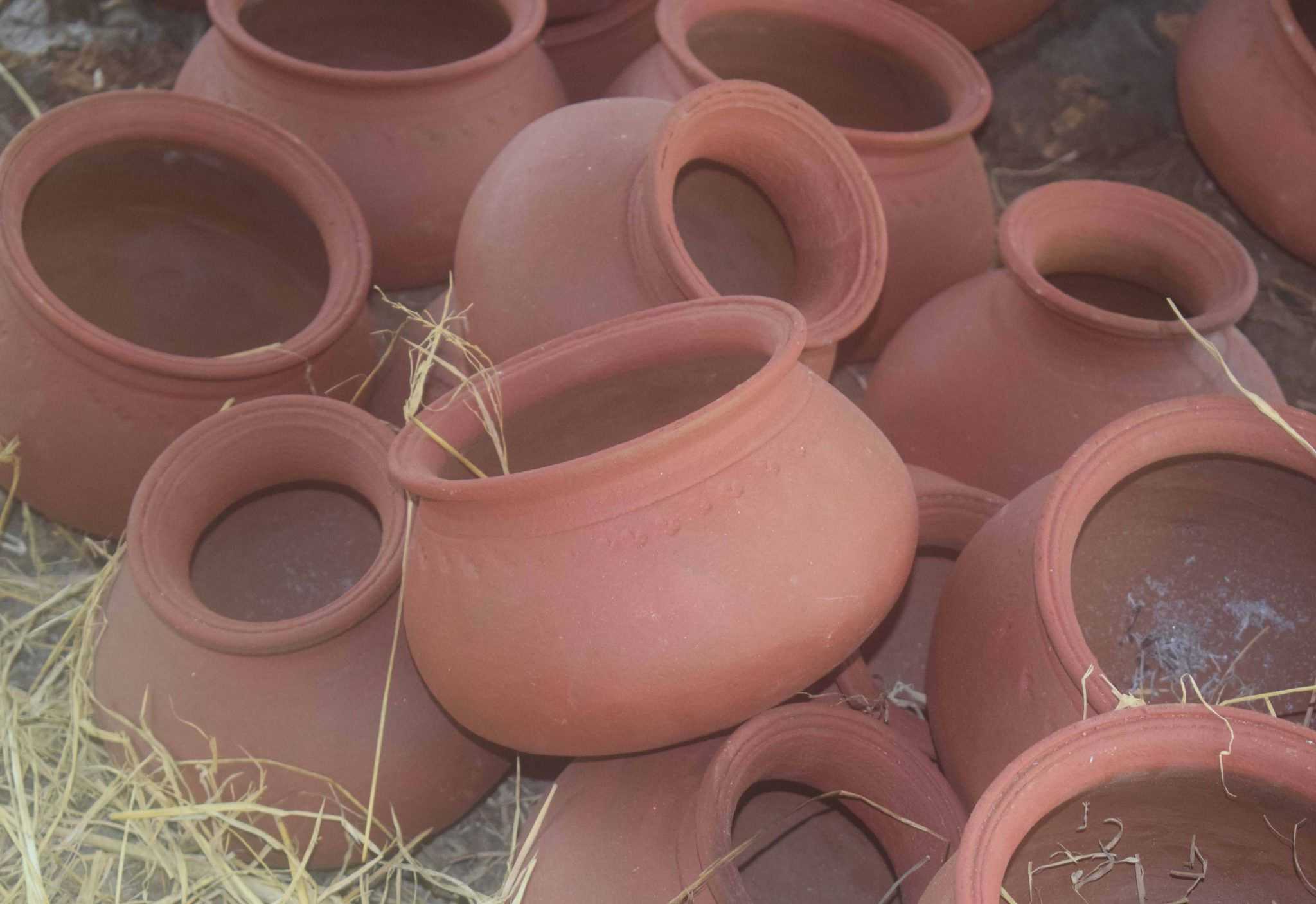 Dehigolla Nandimithra Meti Walan Gammanaya