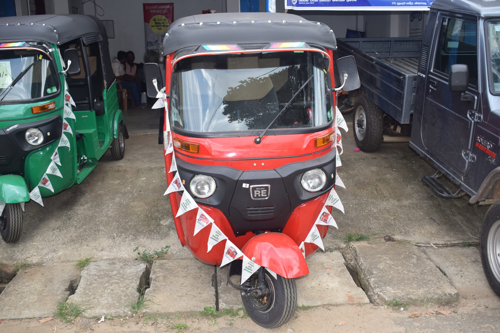 බඩල්කුඹුර මෝටර්ස්