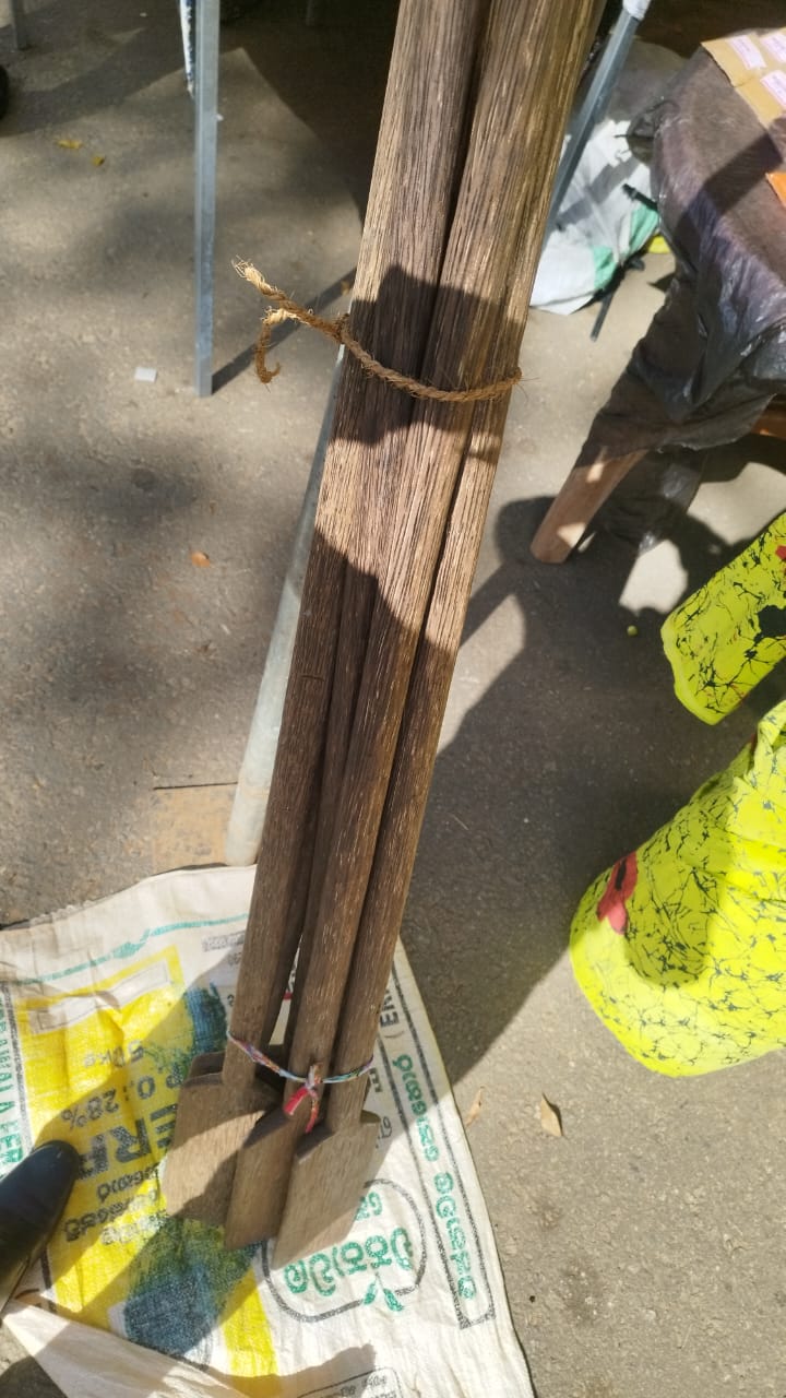 අනූෂා නිෂ්පාදන
