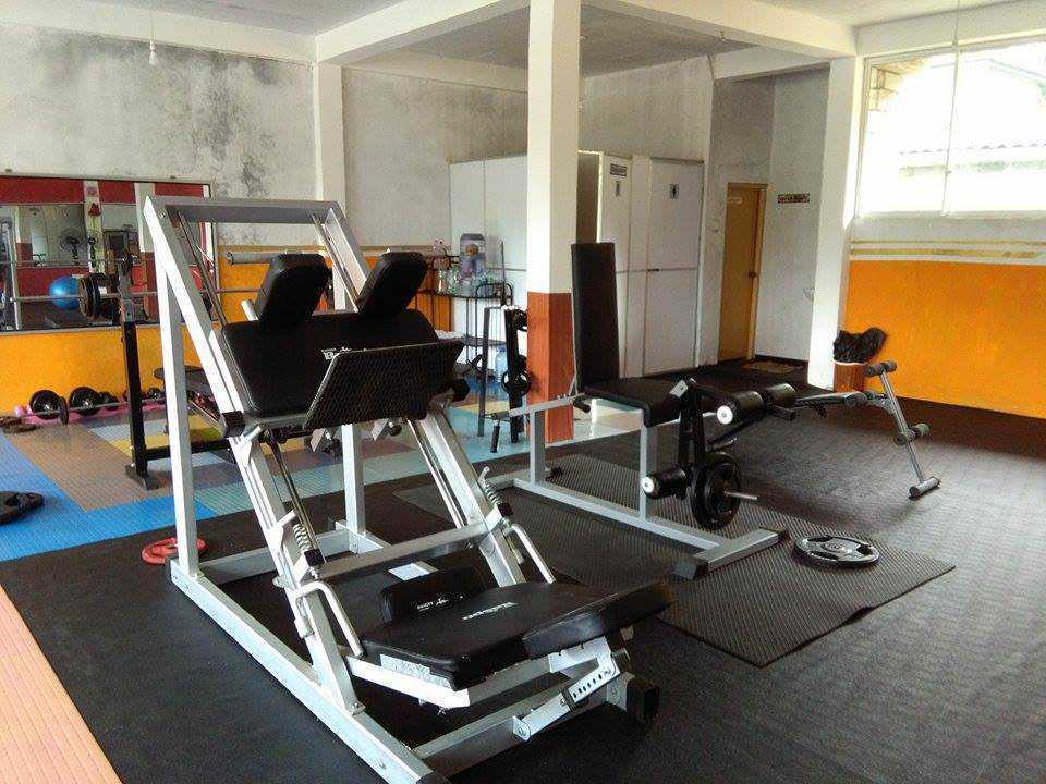 GOLDEN FITNESS CLUB