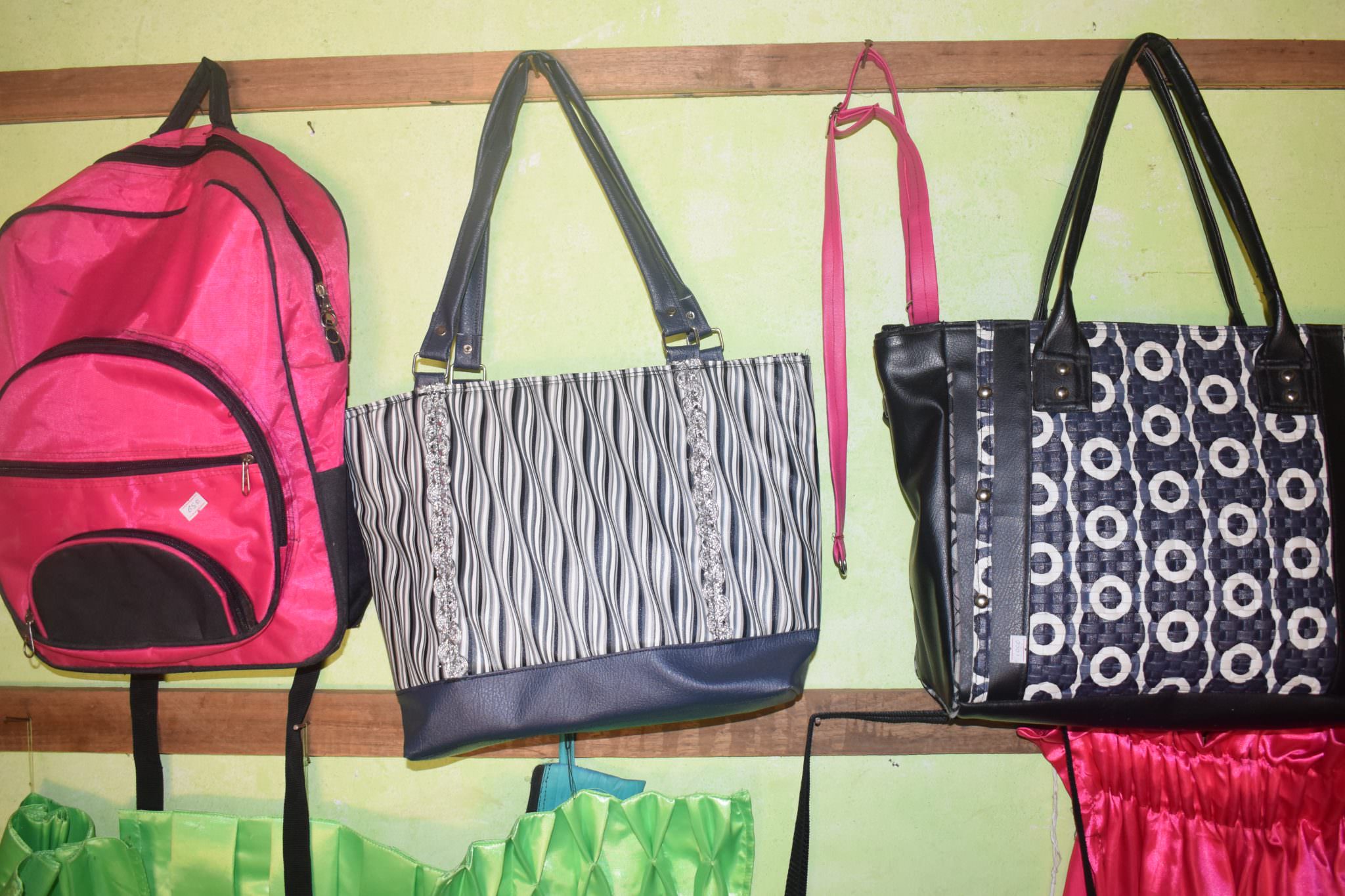 Anoma bag center