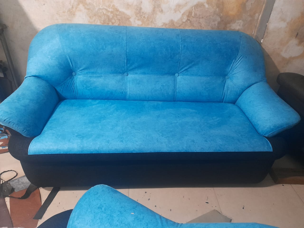 Nissan Sofa
