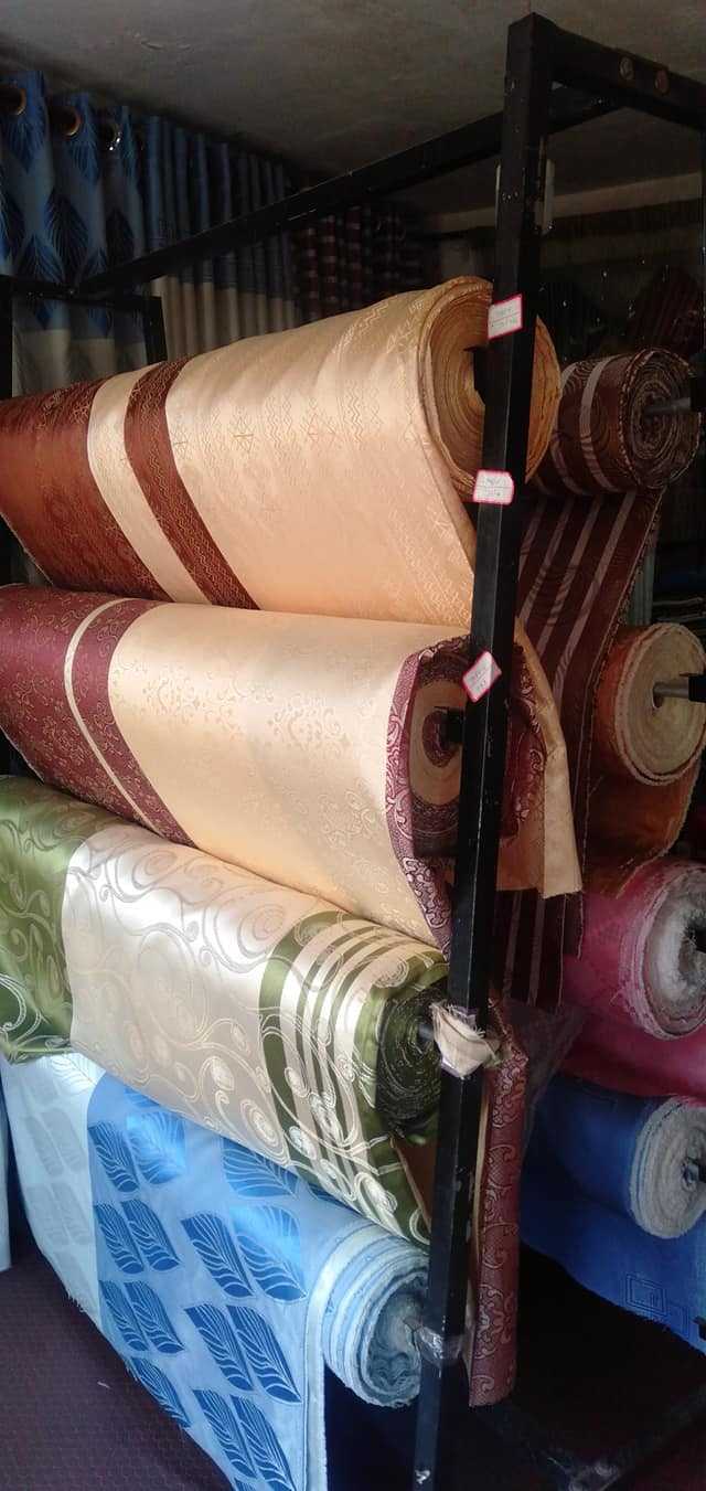 මලිඳු කර්ටන්ස්