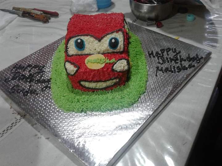 Home made Cake desighns