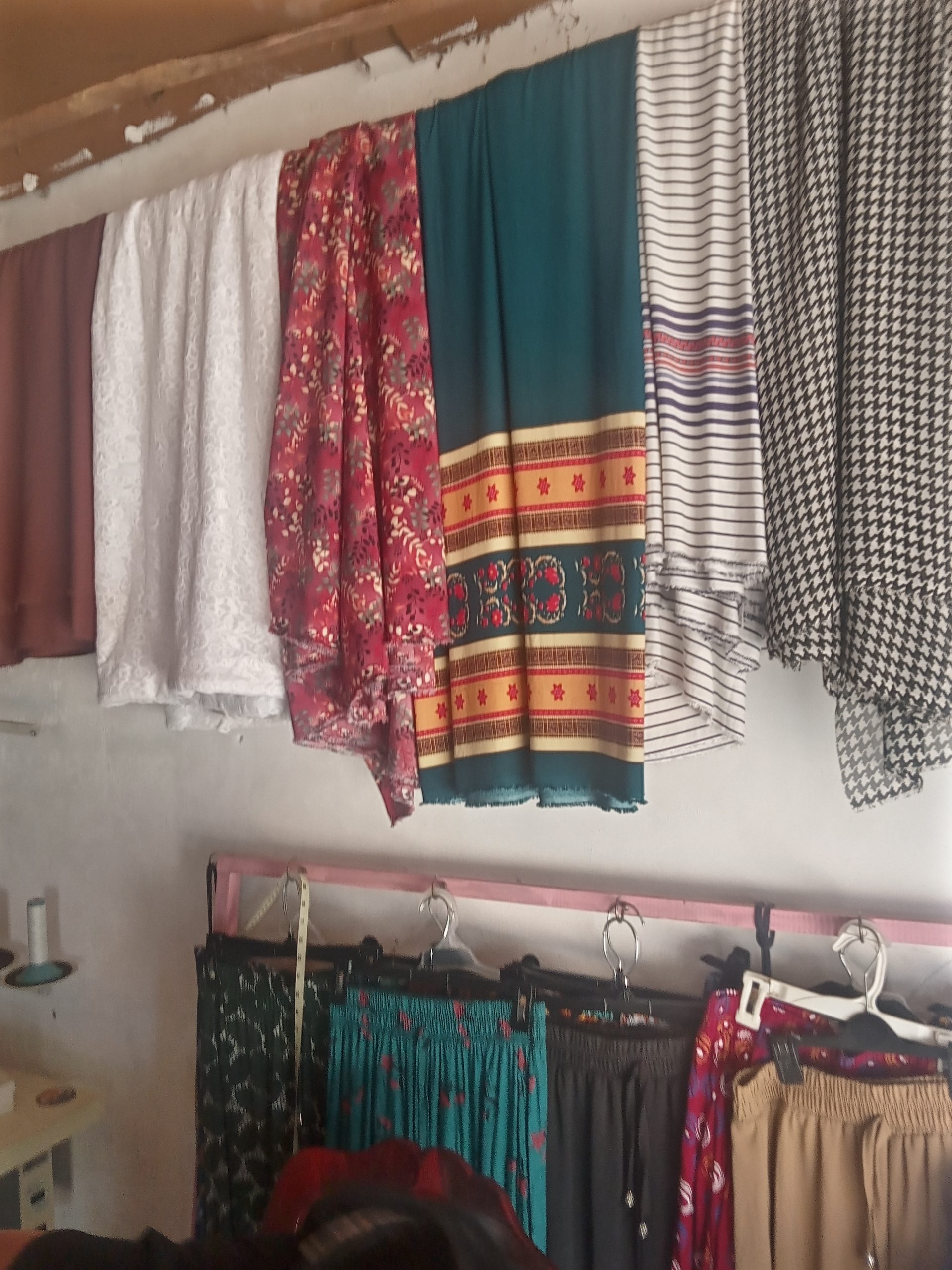 නිමි අැදුම්