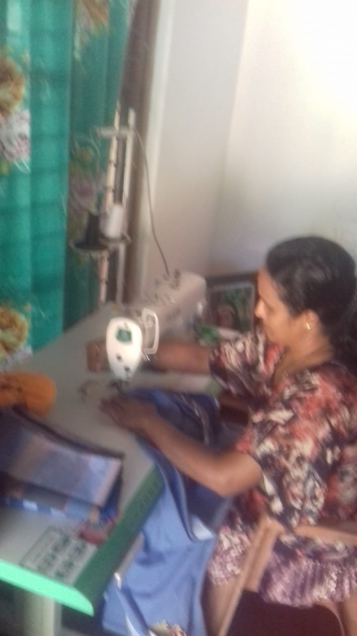 ෂෙනාල් බෑග් නිෂ්පාදකයෝ, කේ. ඉන්ද්රා කාන්ති