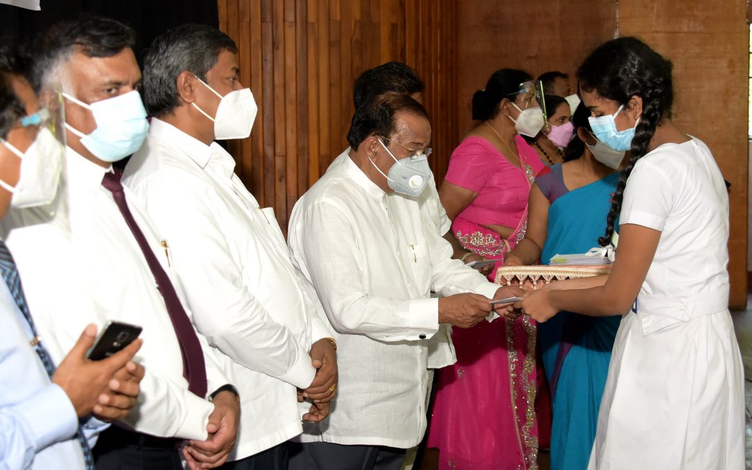 මොනරාගල දිස්ත්‍රික්කයේ 2019 වර්ෂයේ අ.පො.ස.(සා/පෙළ) හා අ.පො.ස.(උ/පෙළ) විශිෂ්ඨ ලෙස සමත්වූ දරුවන් සඳහා ශිෂ්‍යත්ව ප්‍රදානය