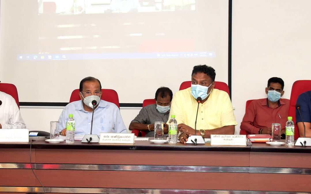 ඌව පළාත් කොවිඩ් මර්දන කමිටු රැස්වීම – බදුල්ල දිස්ත්‍රික් ලේකම් කාර්යාලයේදී