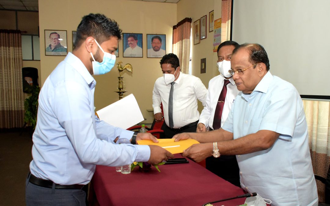 ඌව පළාත් සභා රාජ්‍ය සේවයේ කණිෂ්ඨ සේවකයින් ඌව පළාත් සභා රාජ්‍ය කළමනාකරණ සේවා නිලධාරි III ශ්‍රේණියට බඳවා ගැනීම සදහා පත්වීම් ප්‍රධානය කිරීමේ උත්සවය