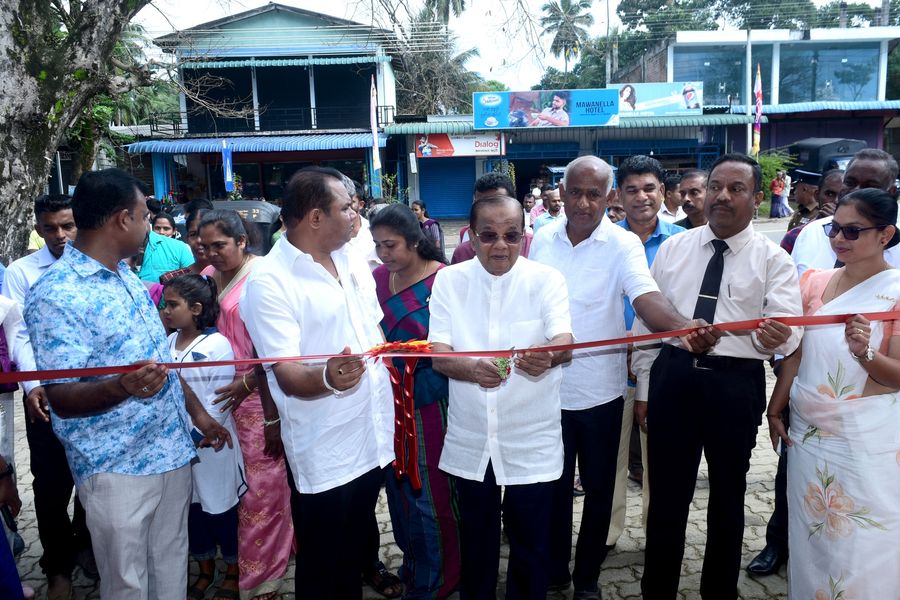 රිදී මාලියද්ද, ආඳාඋල්පත මංසන්ධියේදී අලුතින් ඉදි කරන ලද වාණිජ ධ්‍යස්ථානය ජනතා අයිතියට පත් කරන ලදී