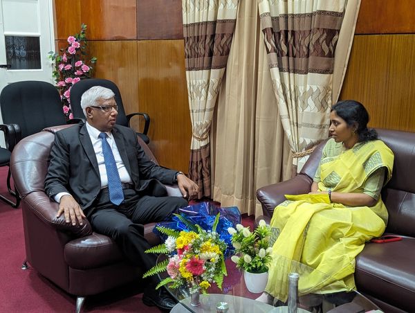 ඉන්දියානු සහකාර මහ කොමසාරිස් සරන්‍යා වී.එස්. මහත්මිය ඌව පළාත් ගරු ආණ්ඩුකාරවර කපිල ජයසේකර මහතා හමුවිය