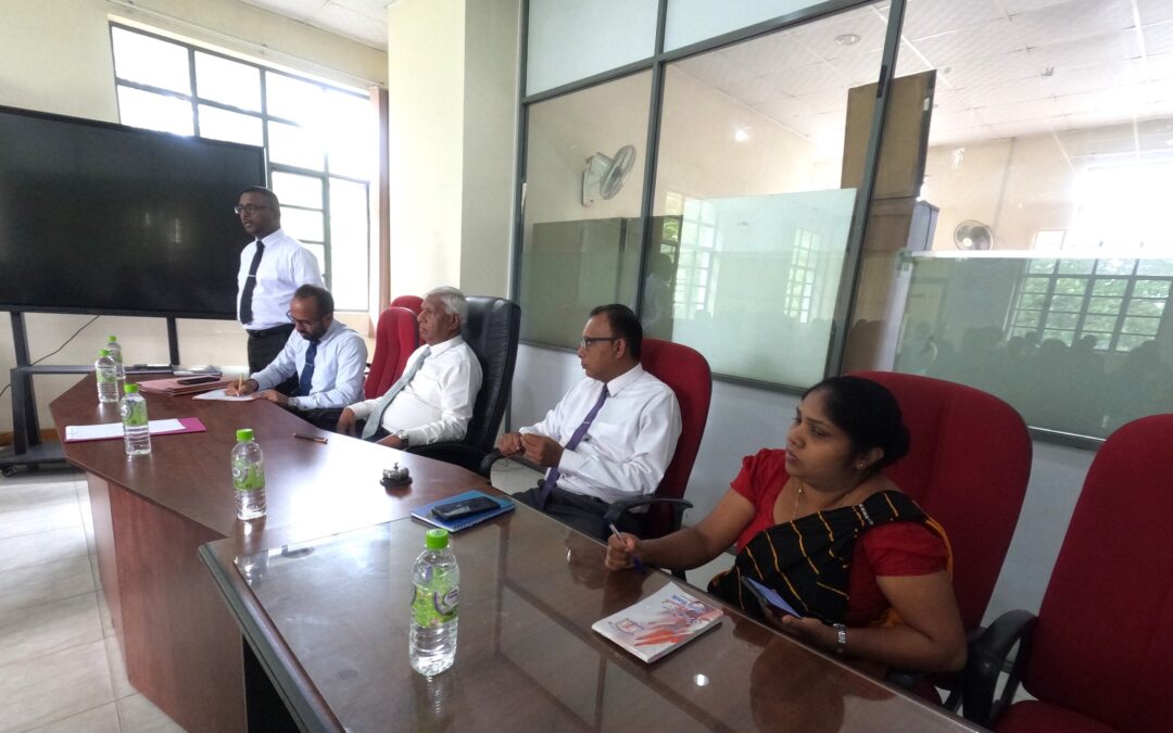 බණ්ඩාරවෙල වෙළෙඳ සංගමය සමඟ සාකච්ඡාව